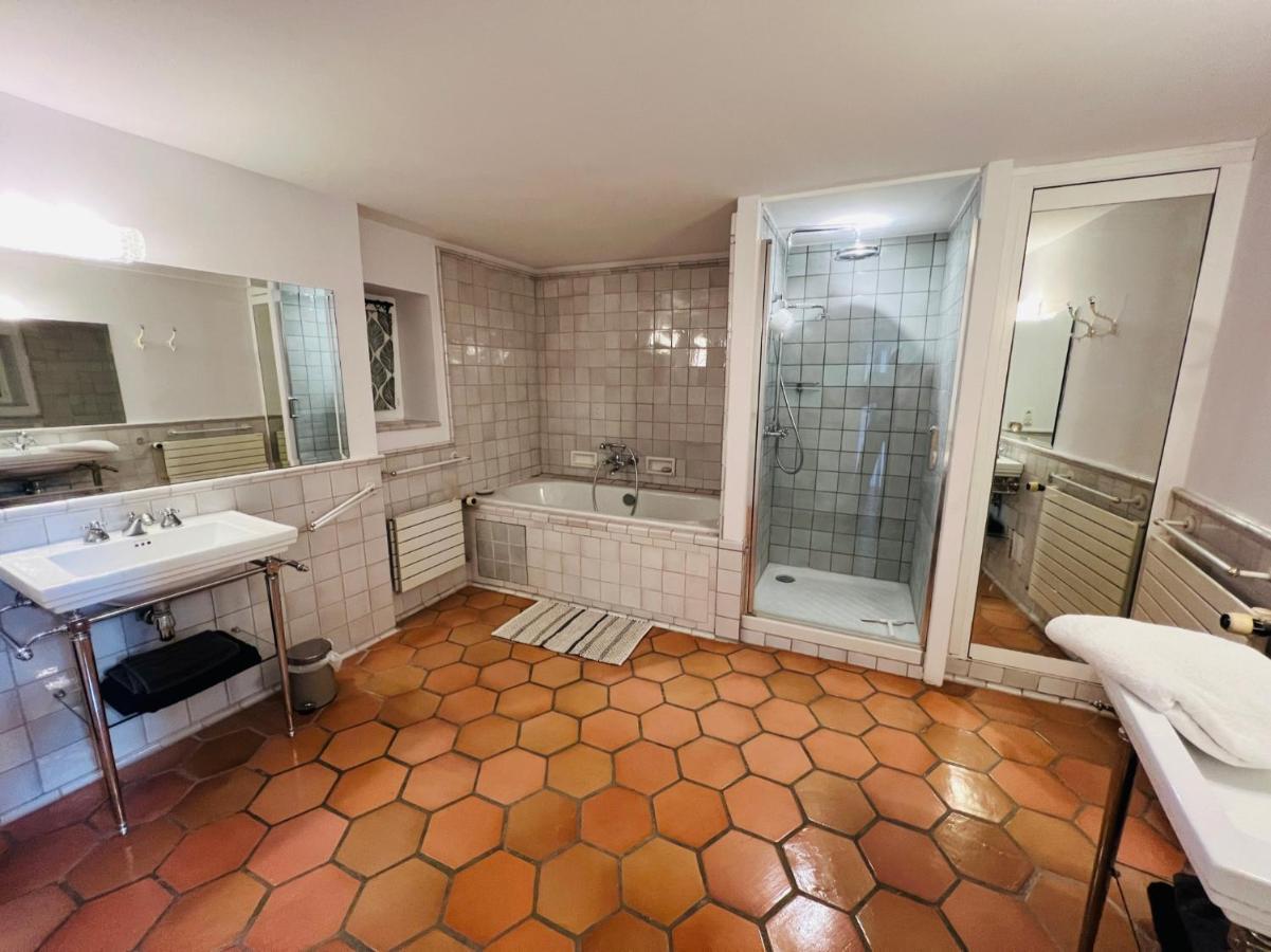 Penthouse Studio Privee Couple Ou Famille- La Maison Searle A טורטור מראה חיצוני תמונה